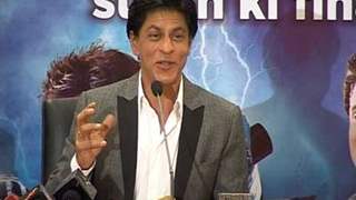 Shah Rukh Khan Promotes Ra.One at Lil Champs Final - Part 02