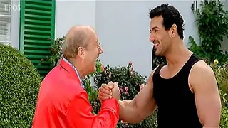 Dialogue Promo 07 - Desi Boyz Thumbnail