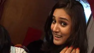 Mukti Mohan turns Spot Girl for Shakti Mohan Thumbnail
