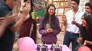 Ketaki Celebrate her Birthday on the Sets of Saas Bina Sasuraal Thumbnail
