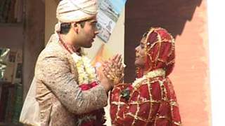 Pintu and Krishna married in Afsar Bitiya? Thumbnail