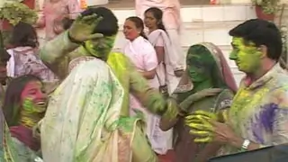 Holi Celebration on the sets of Navya Thumbnail