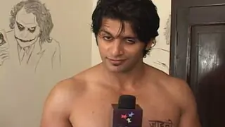 Exclusive Shirtless Interview with Karanvir Bohra Thumbnail