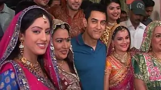 Aamir Khan on the set of 'Diya Aur Baati Hum' for a promotional sequence for his show Satyamev Jayate Thumbnail