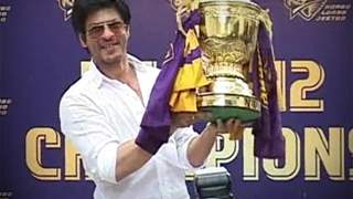 Shah Rukh Khan with IPL Trophy at KKR Victory Press Conference