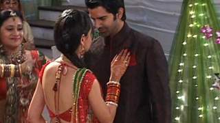 Mehndi celebration with a twist in Iss Pyaar Ko Kya Naam Doon