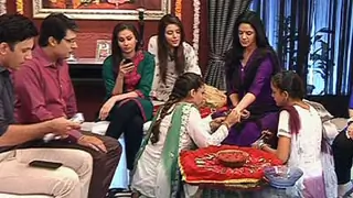 Mona's Mehendi Ceremony in Kya Hua Tera Vaada Thumbnail