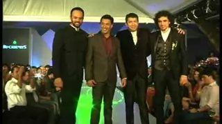 Madhur Bhandarkar, Imtiaz Ali, Rohit Shetty and Kunal Kohli walk the Ramp for Blackberrys Thumbnail