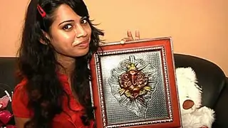 Sneha Kapoor: Gift Segment Thumbnail