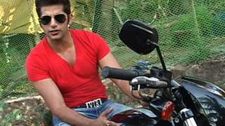 Karanvir Bohra gets a bike as a gift