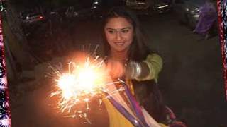 Krystle Dsouza celebrates Diwali with Rangoli