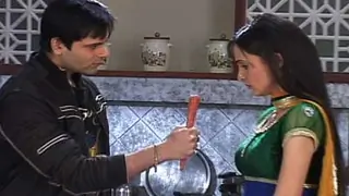 Nandkishore stops Khushi from making Jalebi Thumbnail