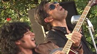 Asad and Ayaan turns Rockstar in Qubool Hai thumbnail