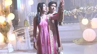 Aditya and Pankhuri's dance perforamcne in Pyaar Ka Dard Hai Meetha Meetha Pyaara Pyaara Thumbnail