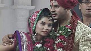 Bhoomi getting married to Jay in Sanskaar - Dharohar Apnon Ki