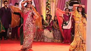 Bhoomi and Simar at Bani and Rajji’s Mehndi Ceremony in Bani-Ishq Da Kalma Thumbnail