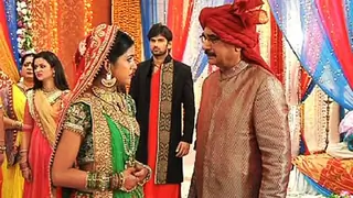 Confusion on the set of Ek Ghar Banaunga Thumbnail