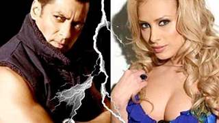 Salman Khan is single again - breaks up with girlfriend Iulia Vantur Thumbnail