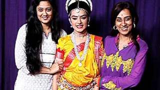 Shweta Tiwari and Ragini Khanna supporting producer Tony and Diya Singh's daughter Gia for her dance performance...