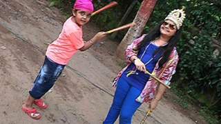 Saloni and Raavi enjoy together playing dandiya this Navratri