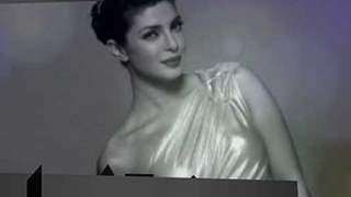 Making of Priyanka Chopra's Glamorous Photoshoot for Mantra Majestique