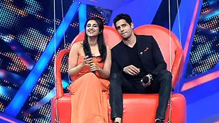 Parineeti Chopra and Siddharth Malhotra Promotes Hasee Toh Phasee at Nach Baliye 6 Thumbnail