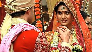 Finally Kumud and Saraswatichandra got married