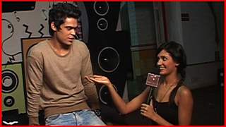 Kriya Expresses her Love to Rey in a Filmy Way! - Exclusive Thumbnail