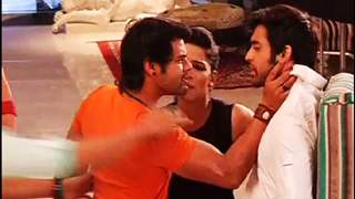 Abhi to slap Purab for ditching his sister Aaliya! Thumbnail