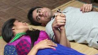 Saras and Kumud share some romantic moments in their new home