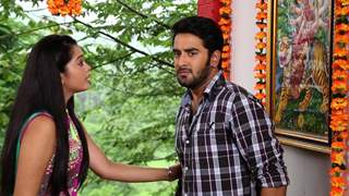 Veera Challenges Baldev To Propose Her