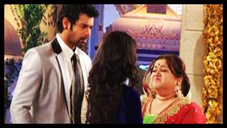 Abhi Insults Pragya In Kumkum Bhagya