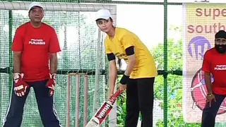 Cricket Fever On The Sets Of Yeh Hai Mohabbatein Thumbnail
