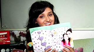 Shakti Mohan Receive Birthday Gifts From Her Fans Thumbnail