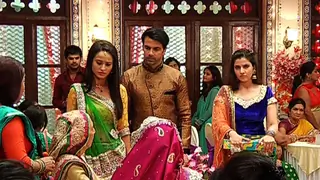 Aman And Neha Exchange The Engagement Rings Thumbnail