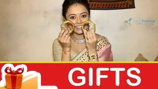 Devoleena Bhattacharjee's gift segment Thumbnail