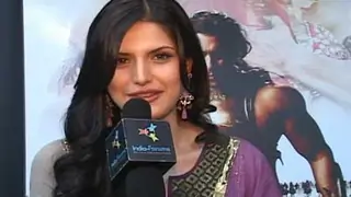 Zarine Khan promotes Veer Thumbnail