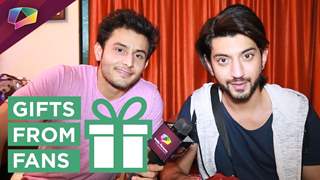 Kunal Jaisingh and Leenesh Mattoo receive gifts from fans