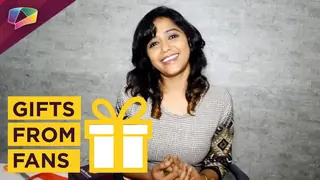 Yashashri Masurkar Receives Gifts From Fans Thumbnail