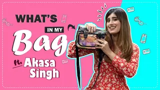 What’s In My Bag Ft. Akasa Singh | Bag Secrets Revealed Thumbnail