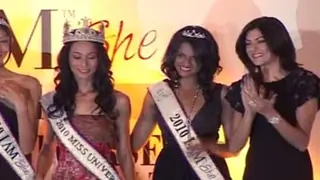 Sushmita Sen and Vivek Oberoi with 'I AM She' contestants Thumbnail