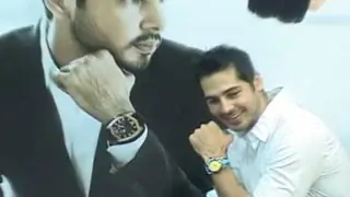 Dino Morea inaugurates Bezel Store Thumbnail