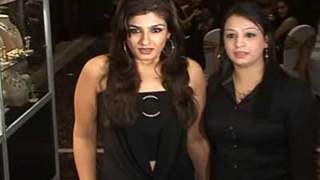 Raveena, Pooja Batra, Tulip Joshi and Shama Sikander at Annu Chadha's Diamond Jewellery Exhibition