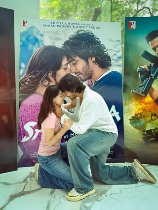 Saiyaara star Ahaan Panday and other SRK fanboys who impressed audiences as heroes thumbnail